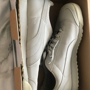 Puma sneakers
